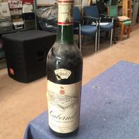 Bottiglia di vino cabernet del 1962