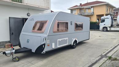 Knaus Südwind FKU 550 40° Anniversario