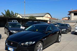 Jaguar XE 2.0 D 180 CV Pure