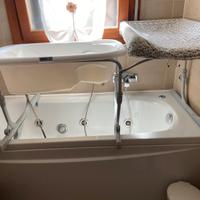 fasciatoio con vaschetta per bagnetto della CAM