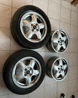Cerchi da 15 originali mini one + 2 pneumatici