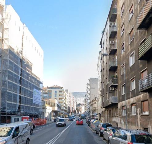 Stanza singola in zona centrale a trieste