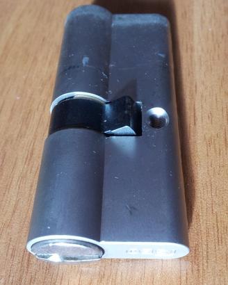 CILINDRO EUROPEO ISEO F900 GERA 30/40 MAGNETICO