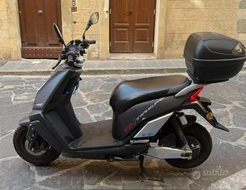 Elettrico Lifan E3+ 1900 W – 2021 – 6.416 km –