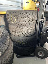 Gomme Hankook invernali 225 45 R18