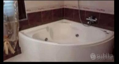 Vasca da bagno con idromassaggio