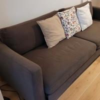 Divano letto Ikea molto comodo semi nuovo a doghe