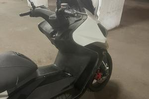 Kymco xciting 300r anno 2010