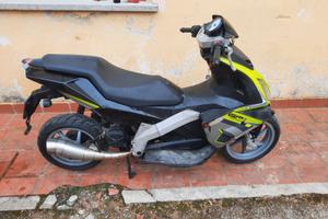 Scooter 50 modello Derbi GP1 50