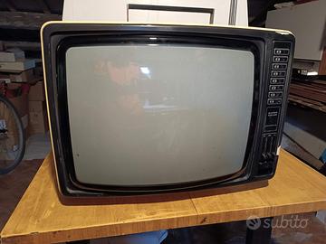 Grundig TV Super Color 1820