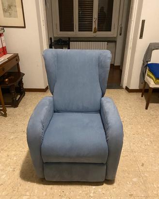 Poltrona reclinabile elettrica con alzata assistit