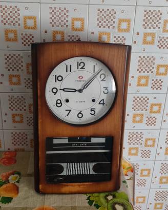 orologio frontier in legno vintage