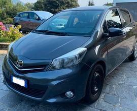 Yaris III 2014 5p 1.3 Lounge