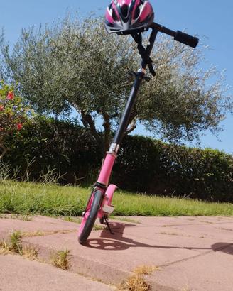 Monopattino rosa + Casco Mountain Bike bimba