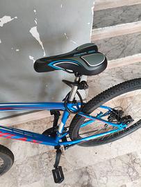 Bicicletta Mountain bike usata un mese