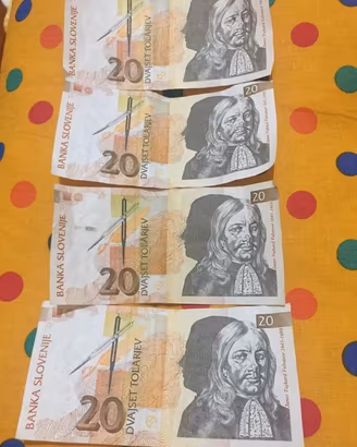 Banconote 20 DVAJSET DESET TOLARJEV e 10 TOLAR SLO