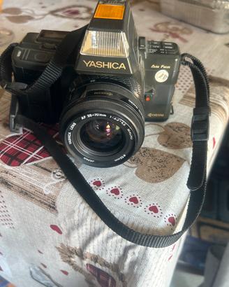 Macchina fotografica Yashica