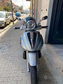 Piaggio Beverly 300 i.e.