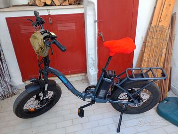 Fat bike elettrica pieghevole
