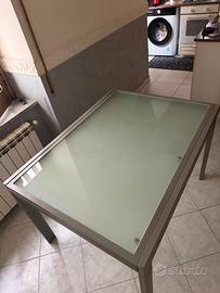 Tavolo metallo e vetro