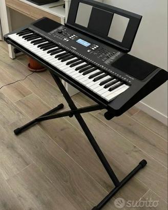Tastiera Yamaha PSR-E373