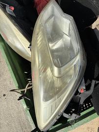 Proiettore anteriore Opel meriva B