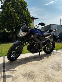 MT 125 YAMAHA ABS