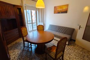 Zona policlinico appartamento arredato con 2 camer