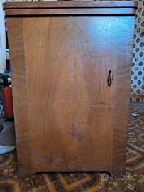 Macchina da cucire Necchi