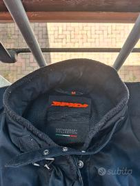 Giubbotto e casco donna 