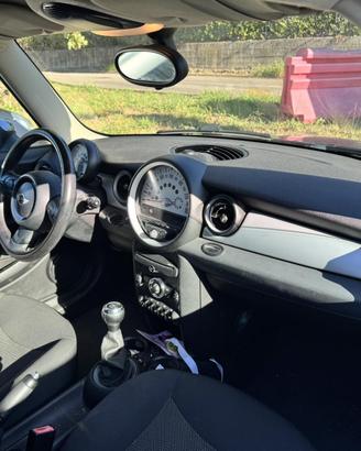 MINI One 1.6 75 CV – Neopatentati – 112.000 km