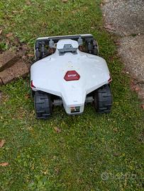 Robot tagliaerba senza filo perimetrale tagli 40cm