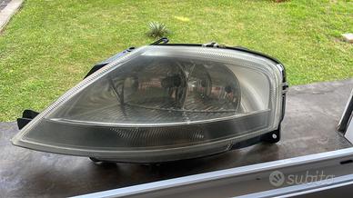 Faro anteriore C3 2006