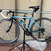 Bici da strada lee cugan in carbonio