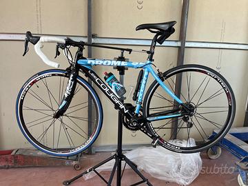 Bici da strada lee cugan in carbonio