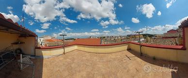 Casa autonoma con terrazzo panoramico
