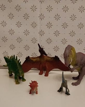 Set dinosauri giocattolo 