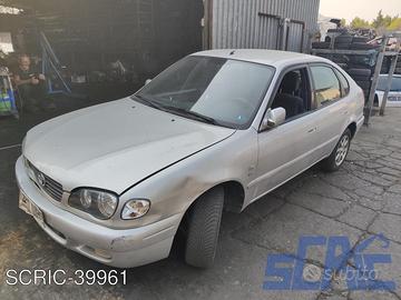 Toyota corolla liftback e11 1.6 110cv -ricambi