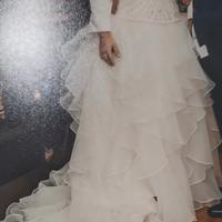 abito da sposa assimetrico