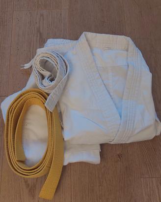 kimono judo 140 cm con cintura bianca e gialla 
