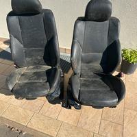 Sedili sportivi pelle