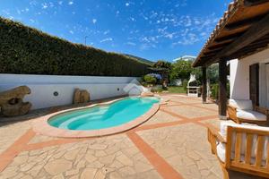VILLA A SCHIERA A VALLEDORIA