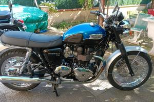 Triumph Bonneville - 2015