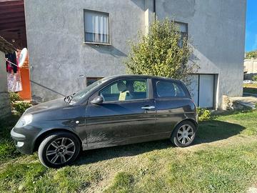 Lancia Ypsilon 2005