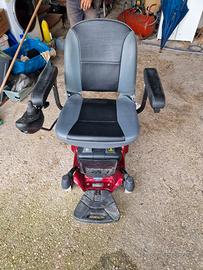 Carrozzina per anziani