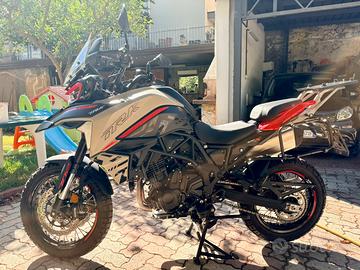 Benelli Trk 702 X