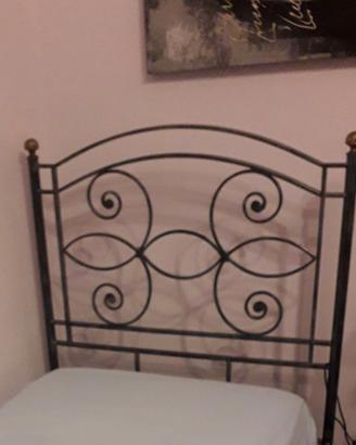Letto Singolo in Ferro Battuto.