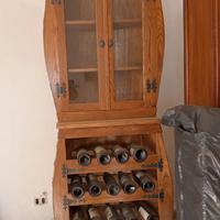 cantinetta con vetrinetta