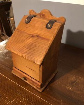 Portasale in legno
