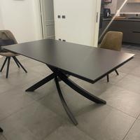 Tavolo modello Artistico Bontempi